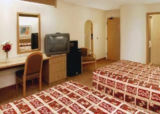 Rodeway Inn & Suites1