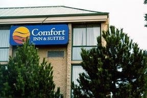 Comfort Inn & Suites0