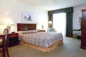 Comfort Inn & Suites1