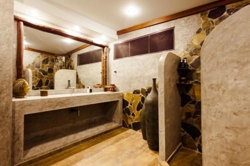 เกาะเต่า ไฮท์ พูลวิลล่า (Koh Tao Heights Pool Villas)2