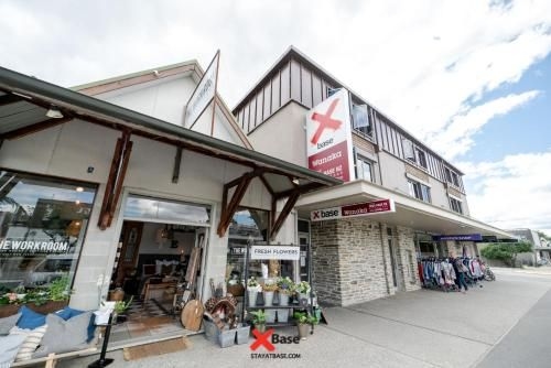 Base Wanaka0