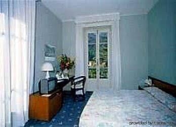 Hotel Villa Cipressi0