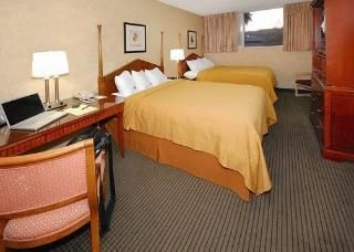 Quality Inn & Suites Downtown1
