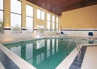 Comfort Inn Airport2