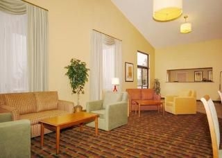 Comfort Inn Airport3