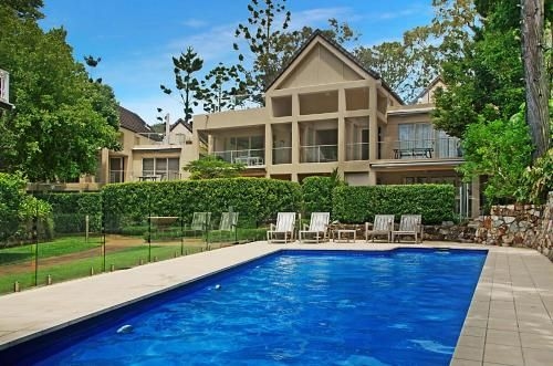 Alderly Terrace0