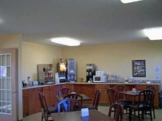 Rodeway Inn4