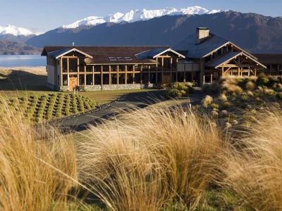 Fiordland Lodge1