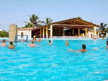 Djadsal Moradias Tropical Resort0