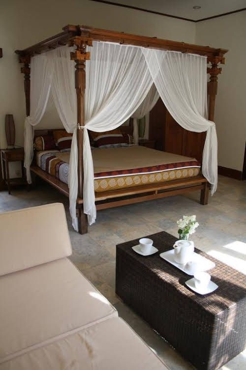 Villa Lotos0