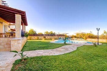 Gerani Villas0