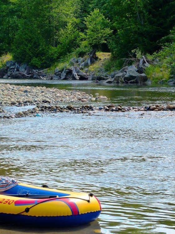 Riverbend RV Resort and Cottages0