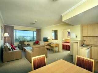 Esplanade River Suites2