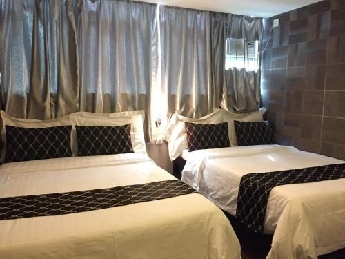 California Hotel3