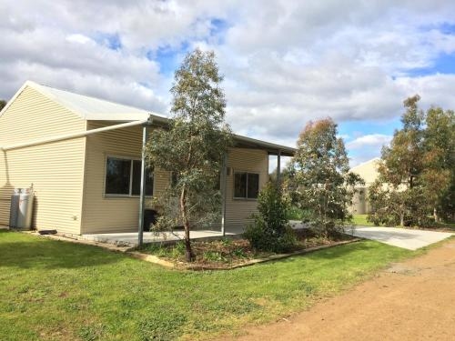 Taras Richmond Farmstay2
