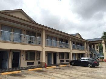 Lotus Inn0