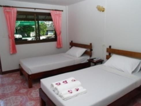 โรงแรมประสพสุข (Prasopsuk Hotel)4