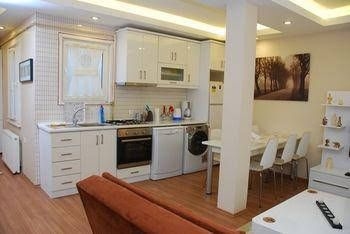 Ali's Residence0