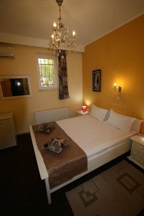 Hostel Mignon Mamaia0