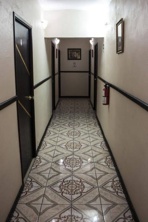 Hotel Bicentenario0