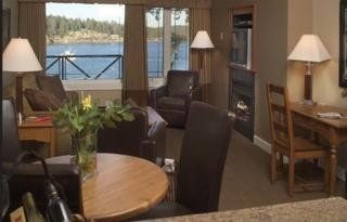 Miraloma on the Cove1