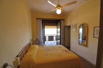 Roma Hotel0