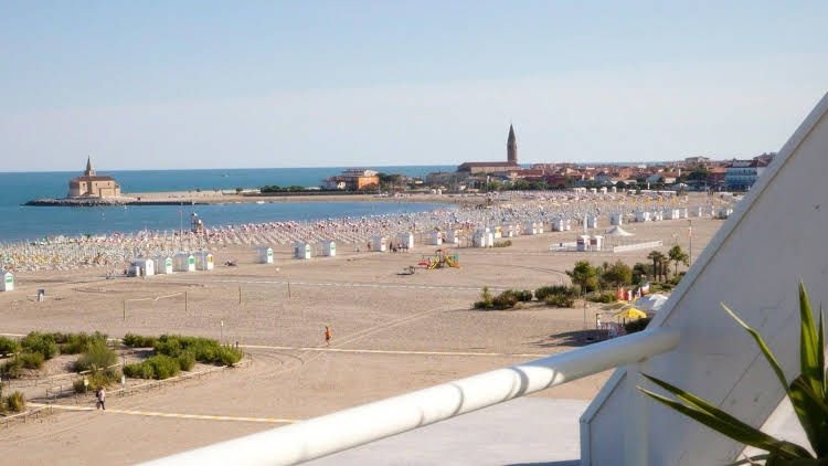 Hotel Lux0