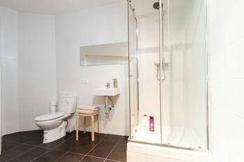 Wow Hostel Barcelona0