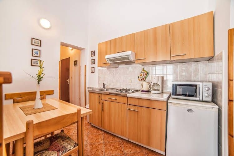 Apartments Banko 70