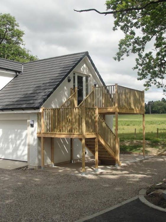 Dunroamin Bed & Breakfast0