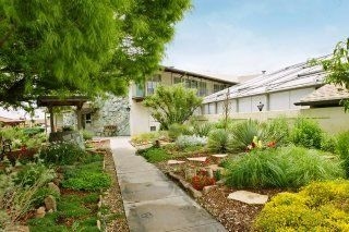 Americas Best Value Lamplighter Inn3