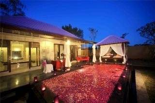 Lavender Villa and Spa0