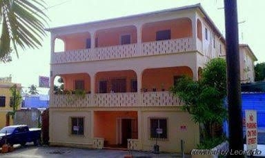 Midtown Guest House0