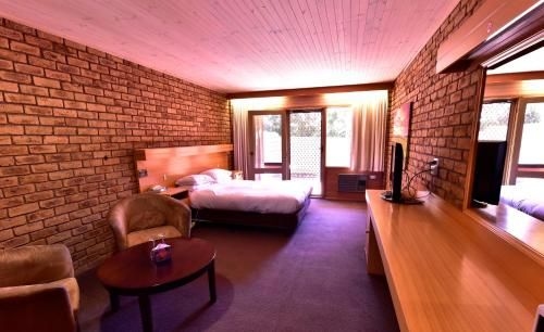 Flinders Cove Motel1