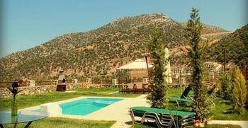Uphoria Villas0
