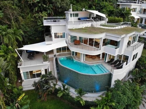 Villa Beyond0