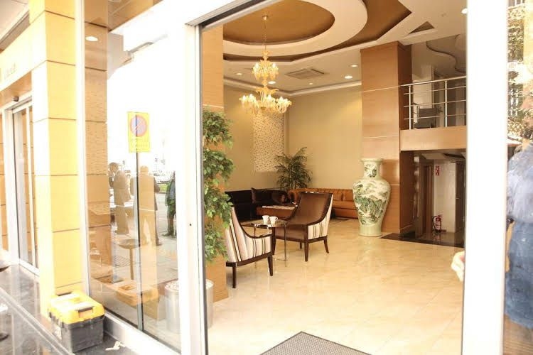 Way Hotel0