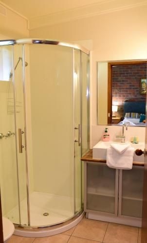 ฮอลล์ เฮเว่น รีสอร์ท (Halls Haven Resort)1