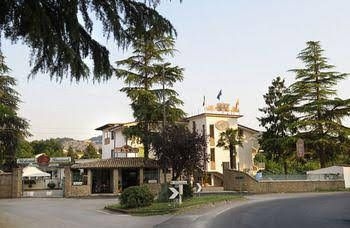 Hotel Rocchi0