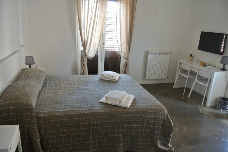 Palermo Rooms0