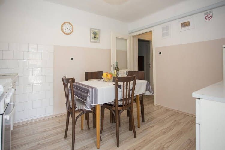 Apartments Riva 600