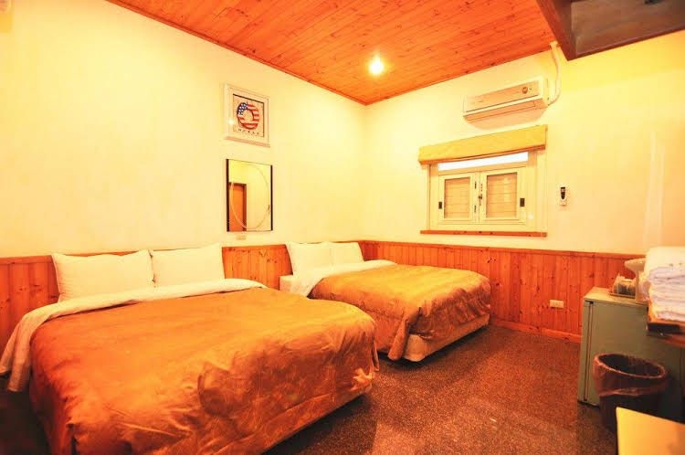 Moonlake B&B2