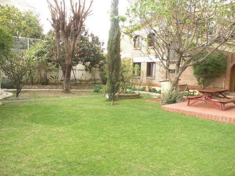 El Jardin Suites and Guest House0