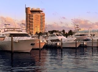 Hyatt Regency Pier 664