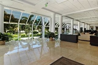 Hyatt Regency Pier 660