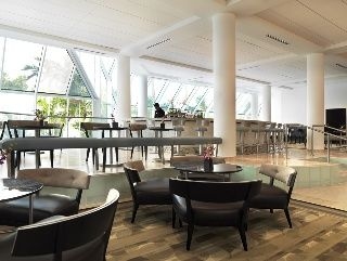 Hyatt Regency Pier 662