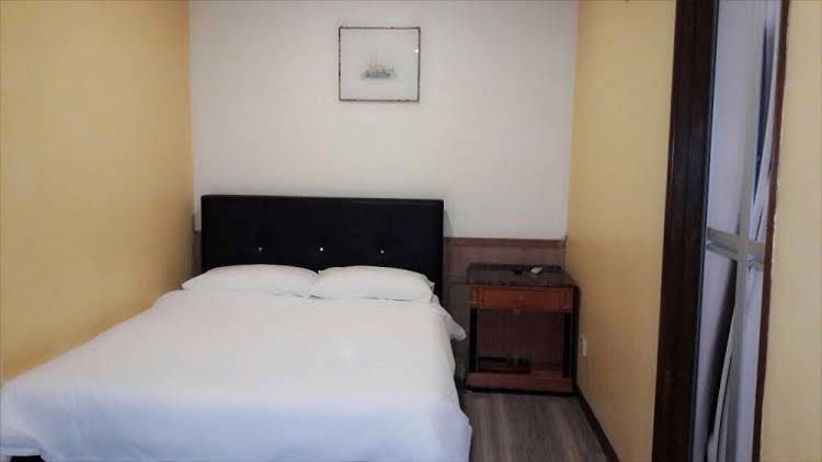 Town View Hotel0