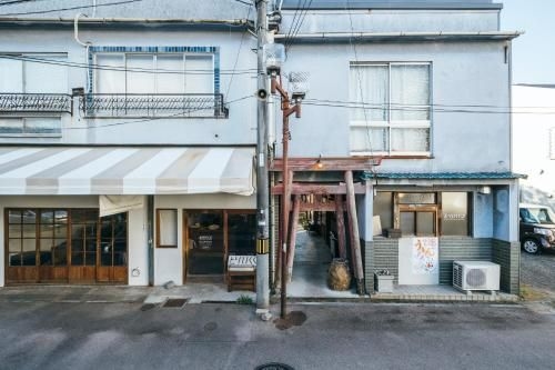 Torii-Kuguru0