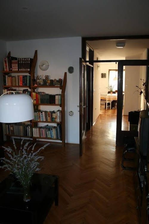 Apartment Cherry0