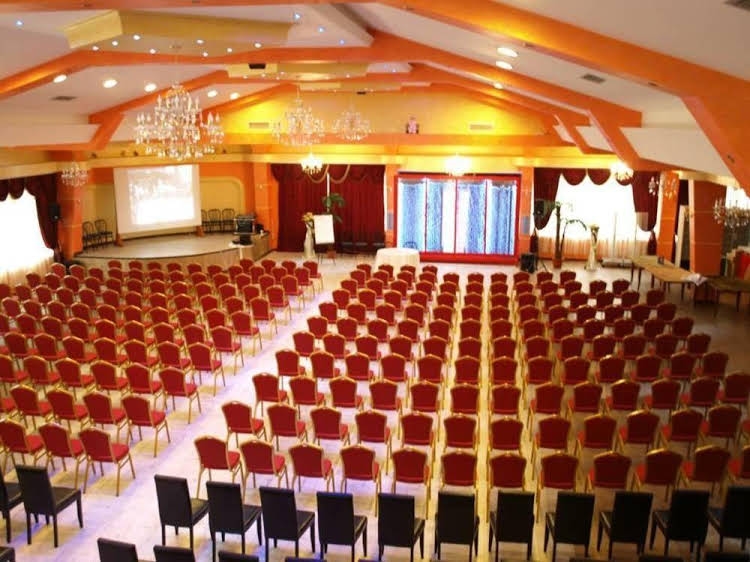 Hotel Albert0